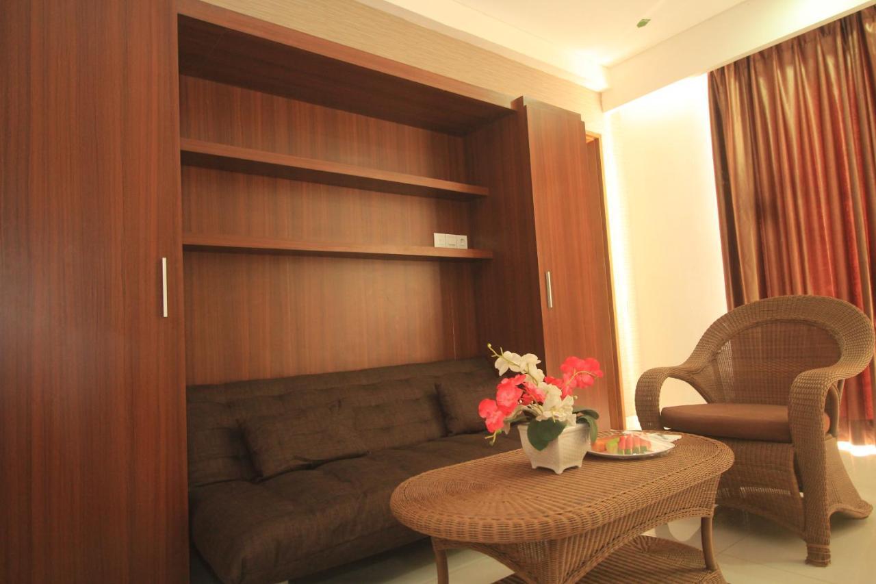 Hotel On The Rock Kupang  Exterior photo