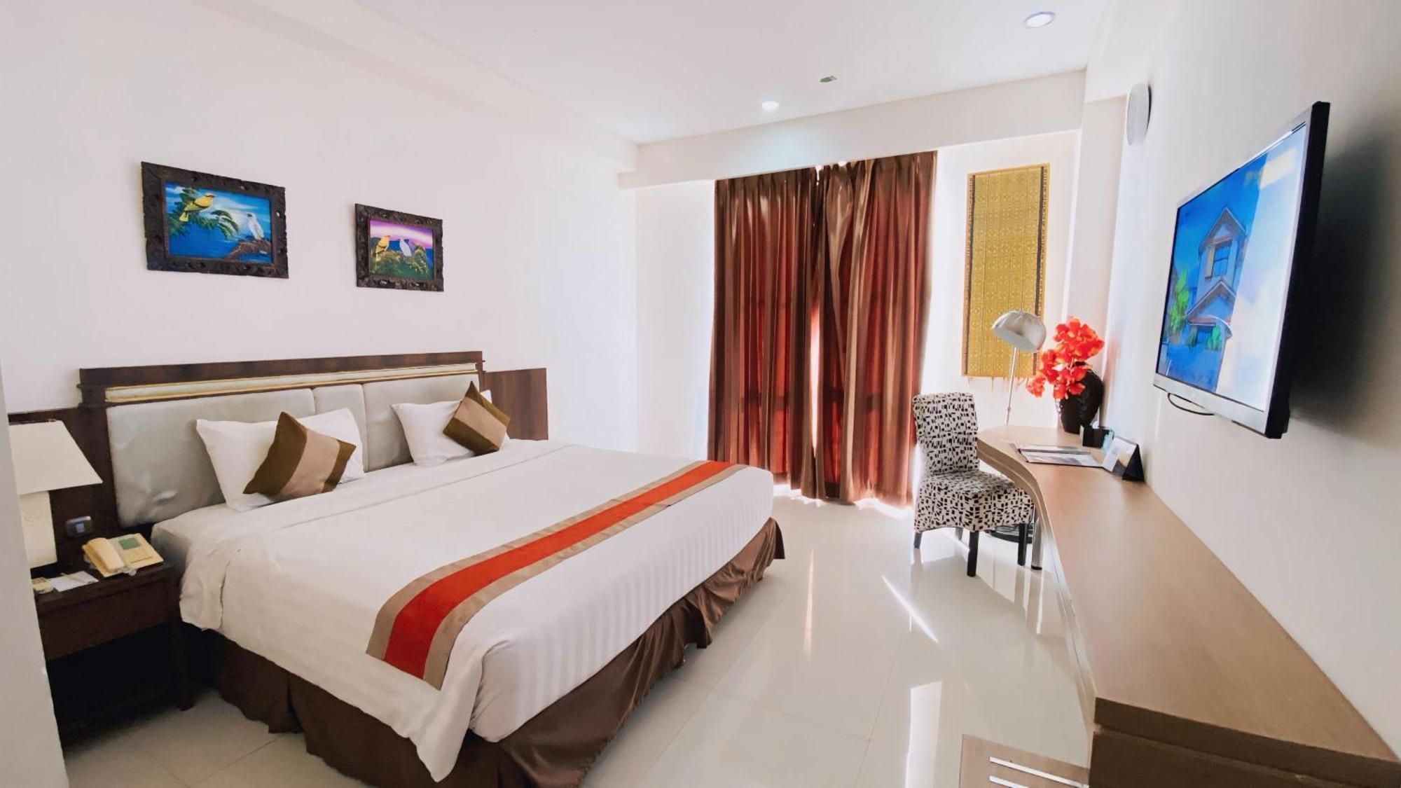Hotel On The Rock Kupang  Exterior photo