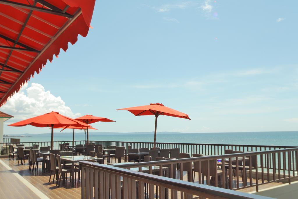 Hotel On The Rock Kupang  Exterior photo
